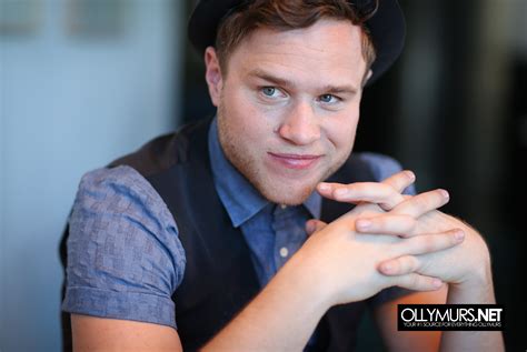 Le Scandale de la Robe à Paillettes d'Olly Murs: Une Nuit Inoubliable ou Un Défilé de Mode Raté ?